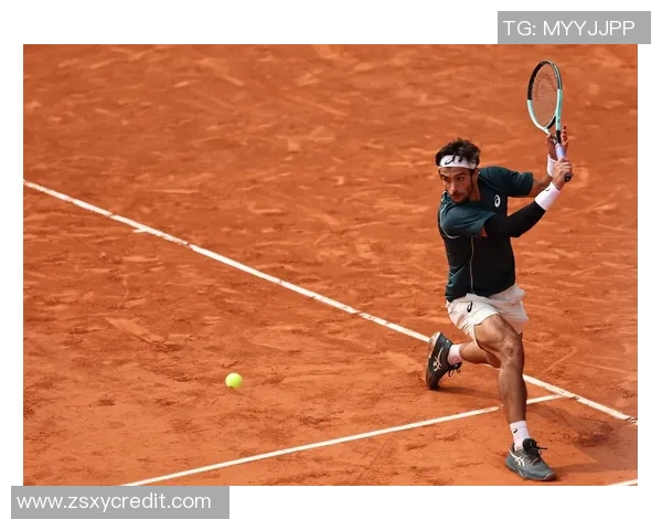 成都网球队在全国网球灵活性排行榜中荣登第十名展现出强大实力与潜力